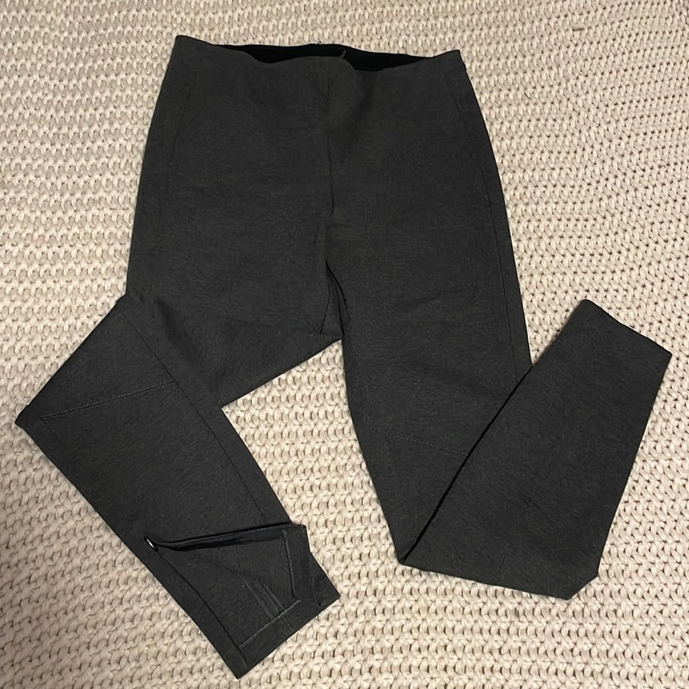 Grey riding leggings with ankle zip